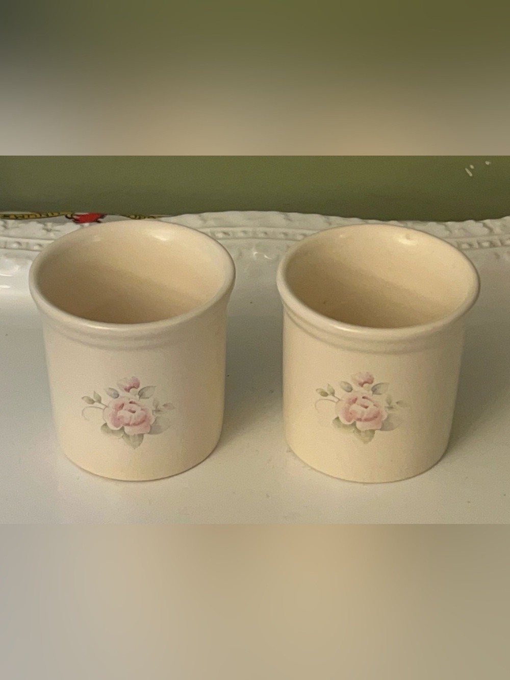 Vintage Pfaltzgraff Small Crocks in "Tea Rose" pattern Set of 2